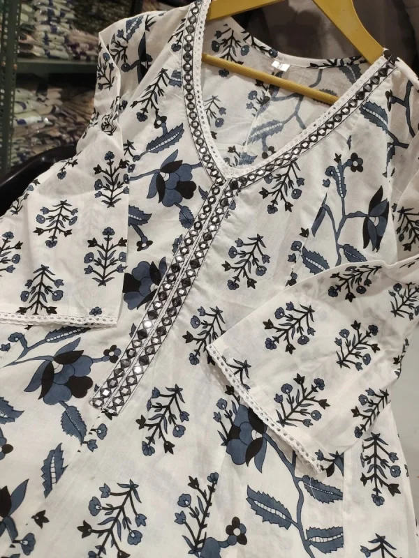 printed anarkali kurti with mulmul dupatta set