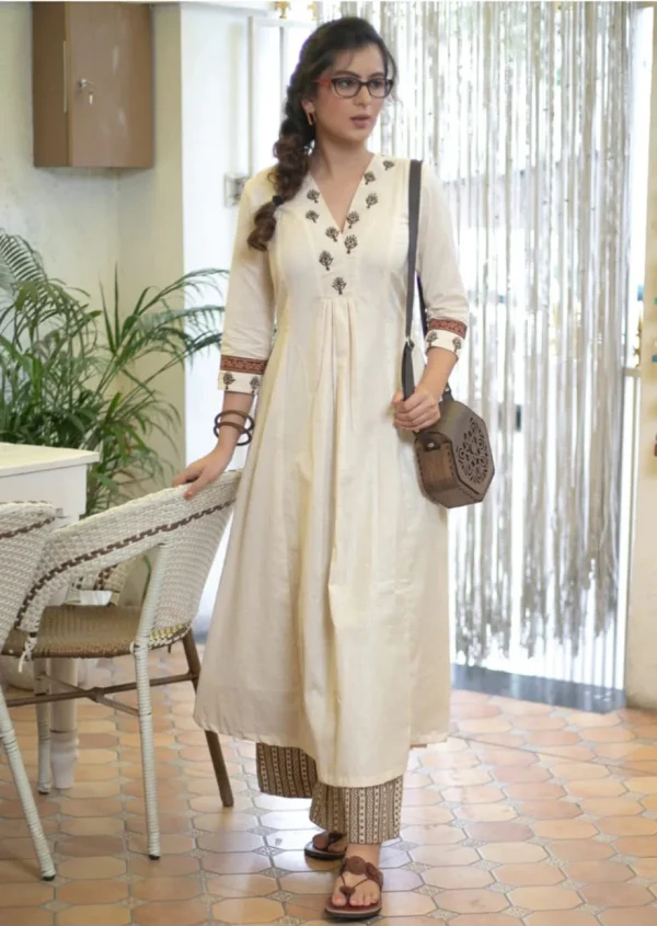 women chanderi white dupatta set (copy)