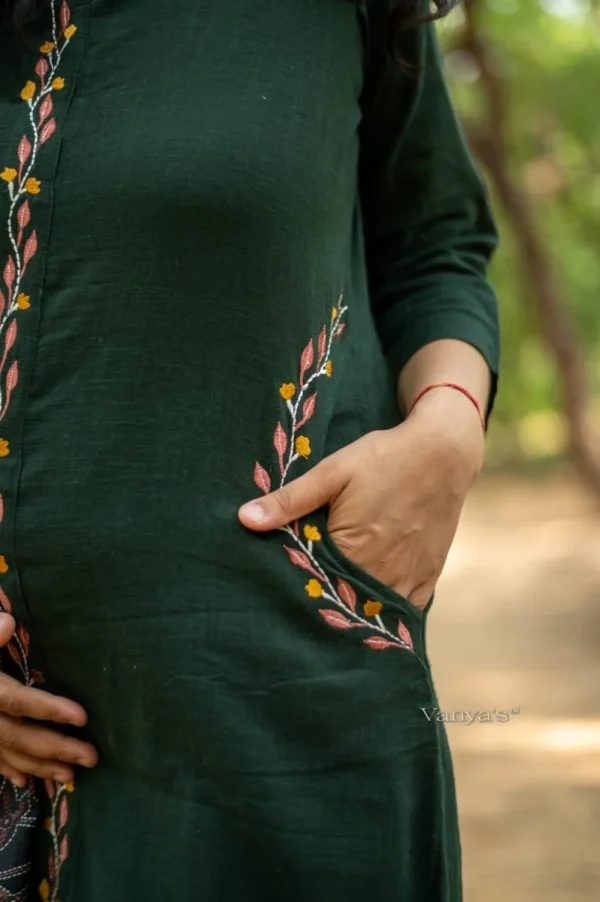 women pink embroidery yoke cotton dupatta set (copy) women front embroidery green cotton dupatta set