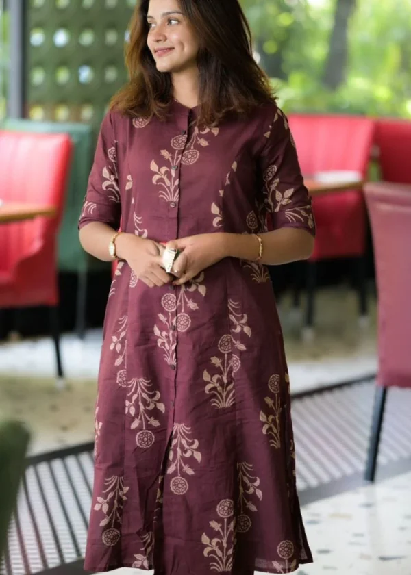 women cotton brownish maroon kurta pant set