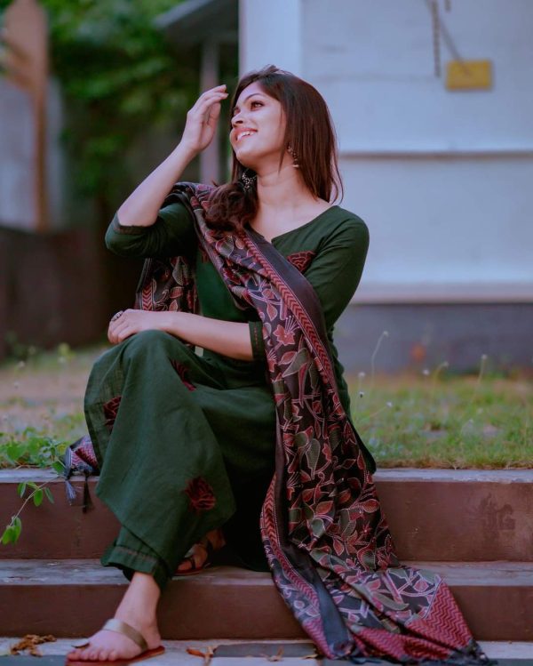 women katha cotton blue dupatta set (copy)