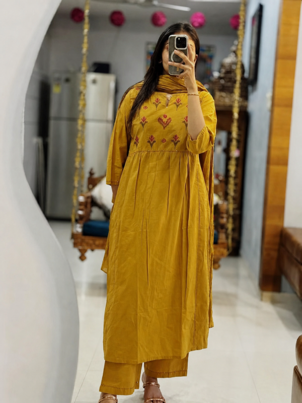 pure handloom south cotton hand printed chitrkari dupatta set