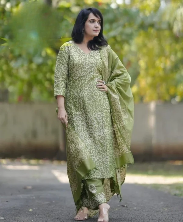 women green ajrak dupatta set (copy)