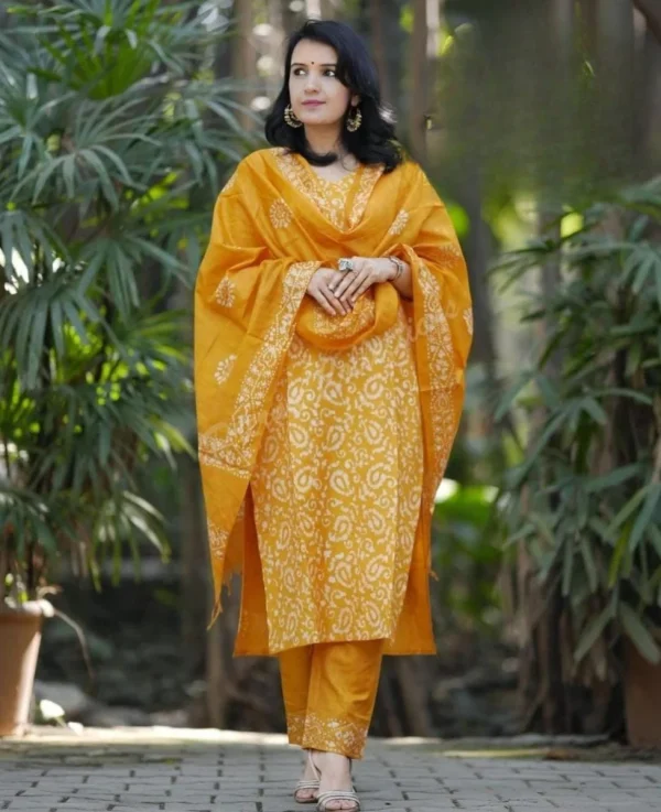 women cotton green dupatta set (copy)