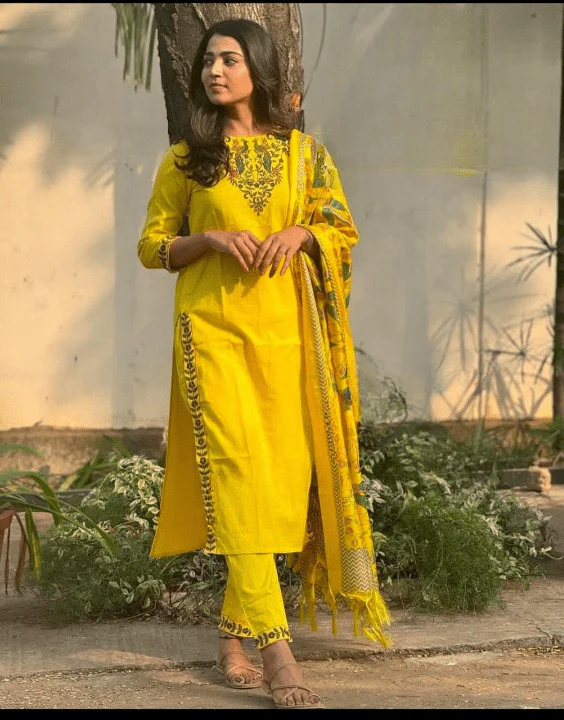 women cotton yellow dupatta set (copy) women cotton yellow dupatta set (copy)