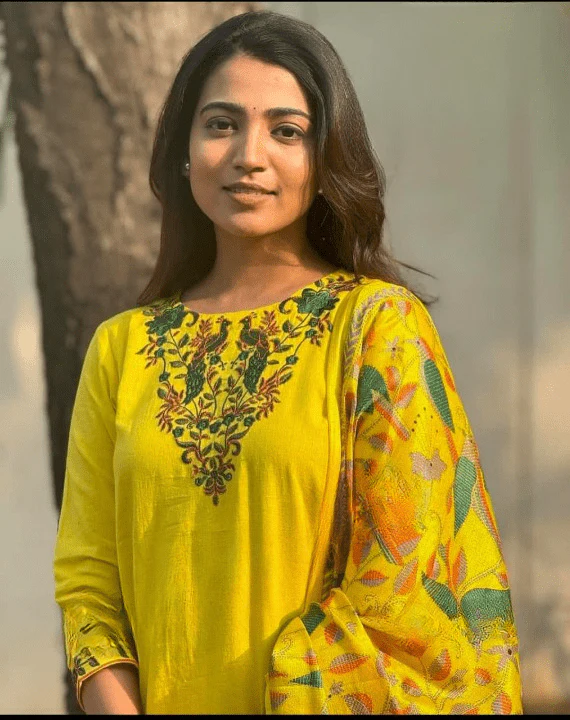women cotton yellow dupatta set (copy) women cotton slub yellow and madhubani print dupatta set