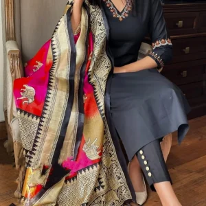 women handloom cotton black dupatta set