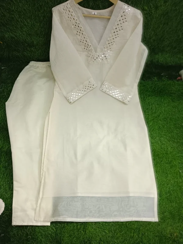 women off white chanderi dupatta set