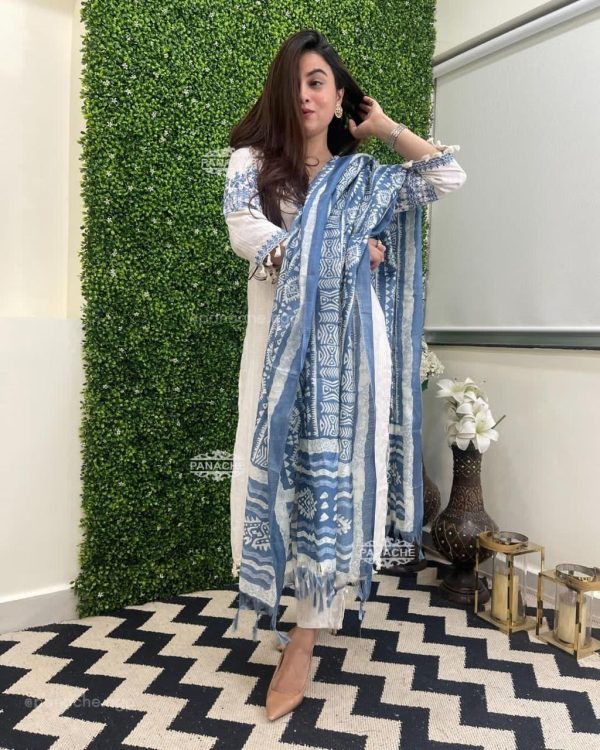 women off white chanderi dupatta set (copy) women off white chanderi dupatta set (copy)