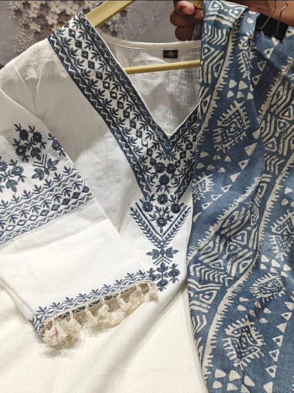 women off white chanderi dupatta set (copy) women off white chanderi dupatta set (copy)